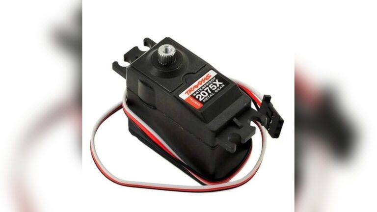 best-servo-for-traxxas-slash-4x4